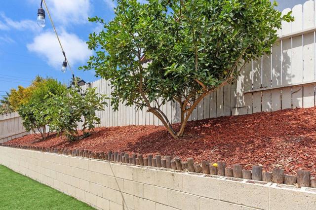 833 Halecrest Drive, Chula Vista CA: https://media.crmls.org/mediaz/b209e0e7-1d8f-4539-9aa4-3ce4cc292300.jpg