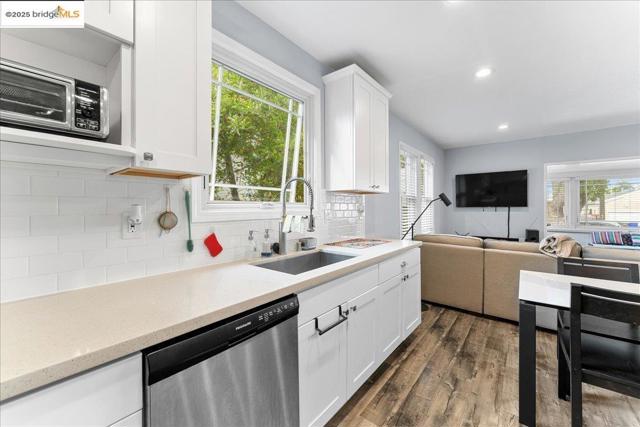 2016 104th AVE, Oakland CA: https://media.crmls.org/mediaz/b209ecb0-2b93-46d1-a504-f13b1629f30c.jpg