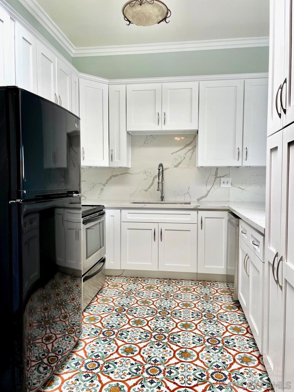 8310 Regents Rd - photo 9