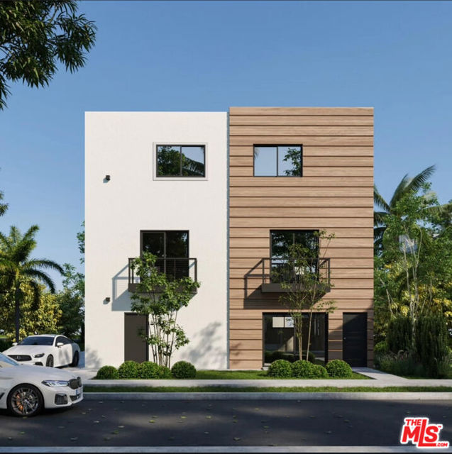 2401 Carmona Avenue, Los Angeles CA: https://media.crmls.org/mediaz/b20b970a-f448-46e4-ad8d-69204a46d265.jpg