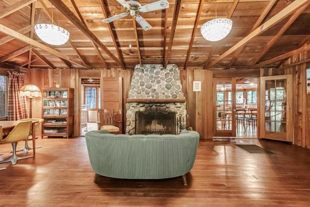 855 Dearborn Park Road, Pescadero CA: https://media.crmls.org/mediaz/b20c87c9-990a-4a5f-901f-486b74f37d9d.jpg