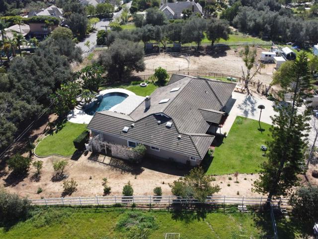 Detail Gallery Image 50 of 54 For 2092 Tudor Ln, Fallbrook,  CA 92028 - 4 Beds | 3/1 Baths