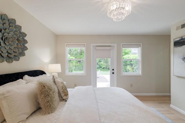 2627 Hampton Avenue, Redwood City CA: https://media.crmls.org/mediaz/b20d2b6c-ffdd-49c8-8046-014b1a4c5a4e.jpg