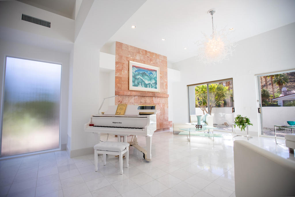 MLS #219138925DA image #9