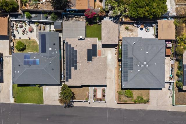 4542 Toni Lane, La Mesa CA: https://media.crmls.org/mediaz/b20e2177-6f5f-46e3-8191-6aedabea407b.jpg