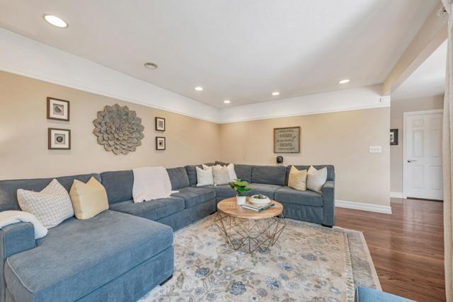 6555 Timberview Drive, San Jose CA: https://media.crmls.org/mediaz/b20ea502-e51f-4451-b98d-00cb872114ef.jpg