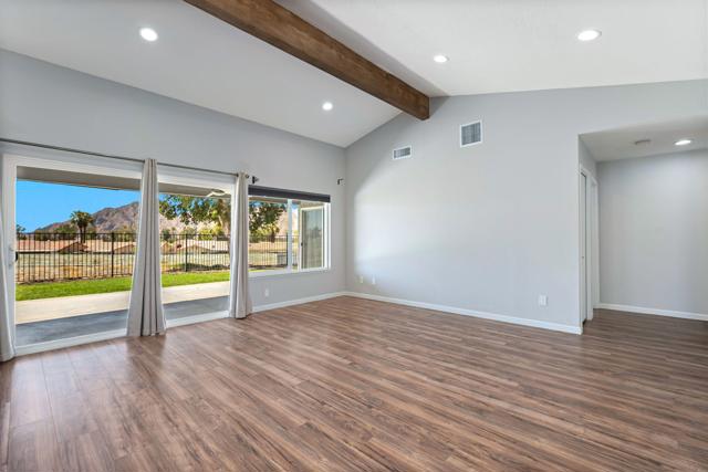 76761 Kentucky Avenue, Palm Desert CA: https://media.crmls.org/mediaz/b20f962a-2b76-48ab-9a8e-c9eed8a0e0b4.jpg