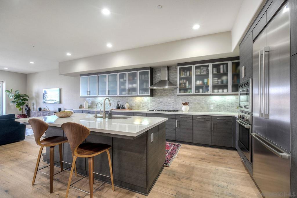 2820 Carleton St - photo 18