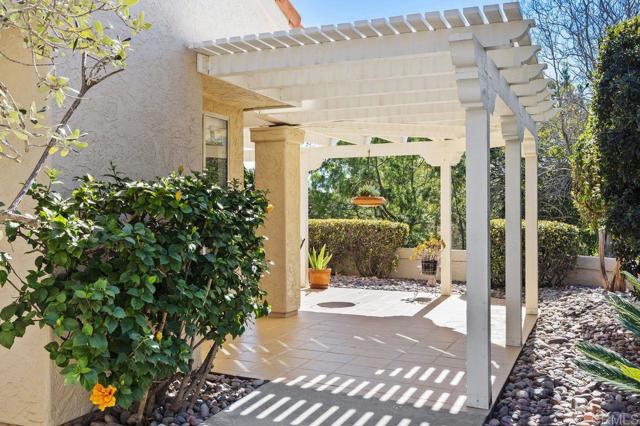 Detail Gallery Image 37 of 45 For 2101 Winged Foot, Escondido,  CA 92026 - 2 Beds | 2 Baths