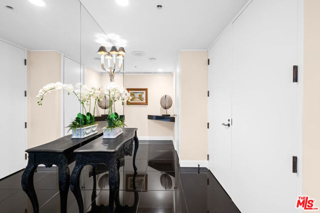 10430 Wilshire Boulevard, Los Angeles CA: https://media.crmls.org/mediaz/b21230ae-f056-49c9-b464-650de1532402.jpg