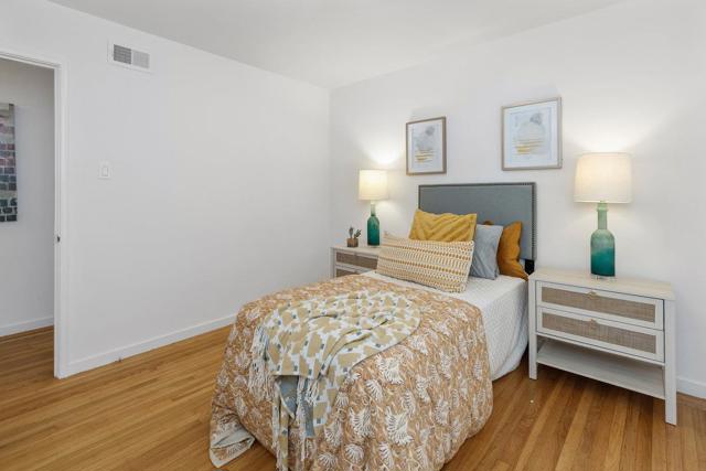 1202 Woodland Drive, San Mateo CA: https://media.crmls.org/mediaz/b212daaa-b8df-4344-81a4-6a0cbc1a439e.jpg