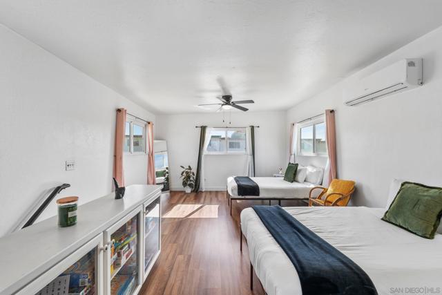 434 Del Mar Ct, Chula Vista CA: https://media.crmls.org/mediaz/b21372eb-376b-47a4-b5dc-a087165b699f.jpg