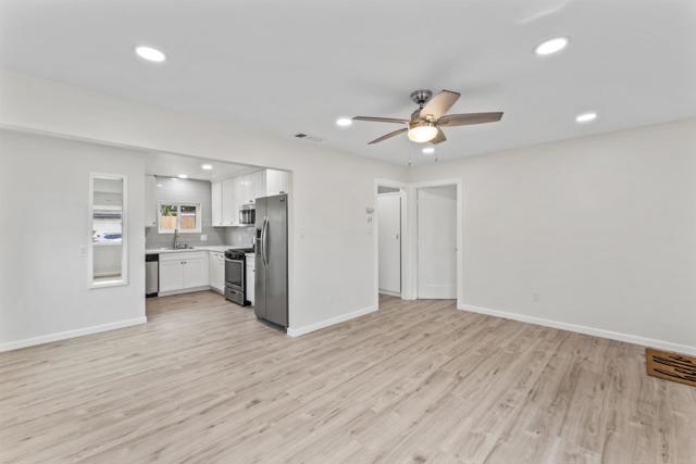 Detail Gallery Image 5 of 24 For 120 N Elm St, Escondido,  CA 92025 - 2 Beds | 1 Baths
