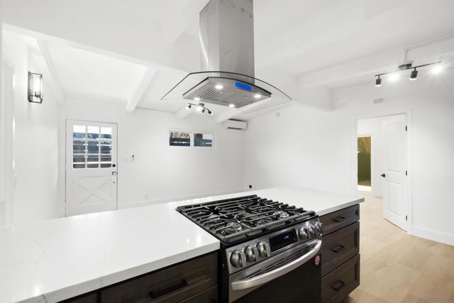 3736 38 Louisiana St, San Diego CA: https://media.crmls.org/mediaz/b2171e28-b071-4abf-bb08-ed841e70bba0.jpg