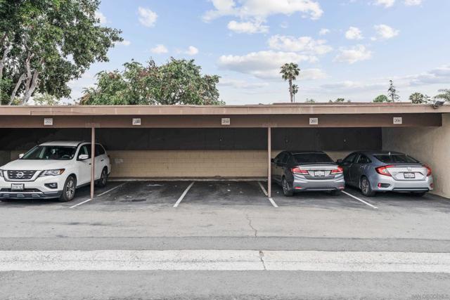 615 Fredricks ave, Oceanside CA: https://media.crmls.org/mediaz/b21870e3-1e80-45af-b4a4-be4b0522127a.jpg