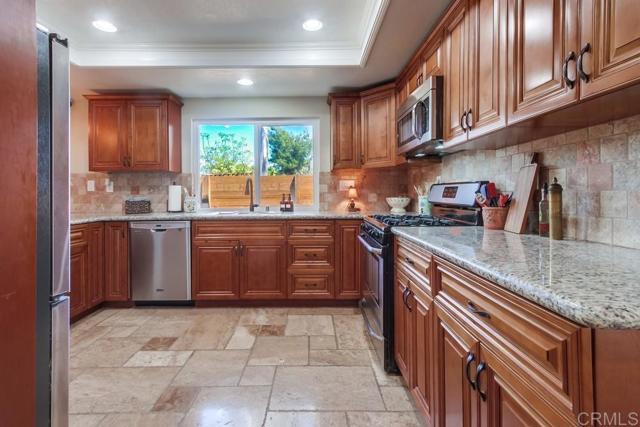 Detail Gallery Image 18 of 63 For 1023 Mimosa Ave, Vista,  CA 92081 - 4 Beds | 2/1 Baths