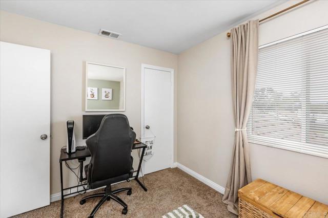 2137 N Mammoth Place, Escondido CA: https://media.crmls.org/mediaz/b21908b3-945a-4450-9b7d-3a180f198e9e.jpg