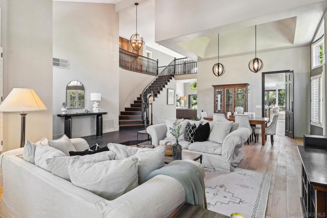 4961 Concannon Ct, San Diego CA: https://media.crmls.org/mediaz/b2190948-302c-427d-a99a-efbb04b19028.jpg