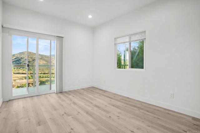 Detail Gallery Image 5 of 10 For 2918 Anaheim St, Escondido,  CA 92025 - 3 Beds | 2 Baths