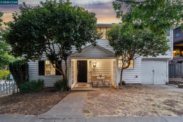 Details for 2450 Hillside Ave, Berkeley, CA 94704