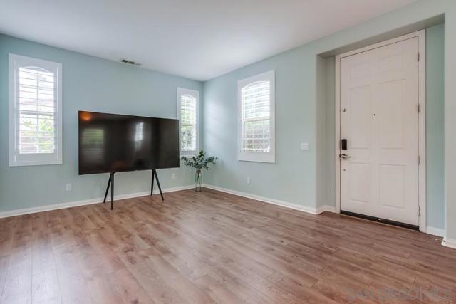 15655 Paseo Montenero, San Diego CA: https://media.crmls.org/mediaz/b21ad122-ad48-4034-823d-7f463725ecf1.jpg