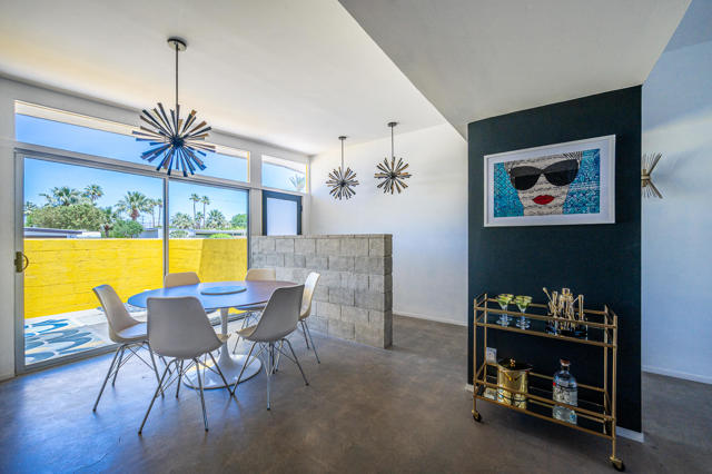 3623 E Avenida Fey Norte, Palm Springs CA: https://media.crmls.org/mediaz/b21b04bb-6488-465a-a9a6-5cbb89174d3e.jpg