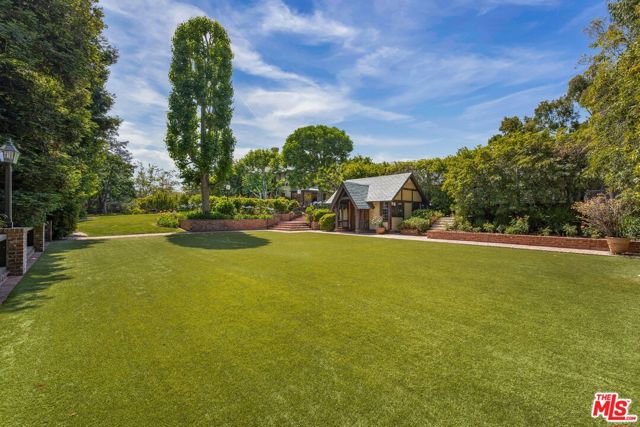570 S Mapleton Drive, Los Angeles CA: https://media.crmls.org/mediaz/b21e8a28-0113-4446-b9d0-a92396f407fb.jpg