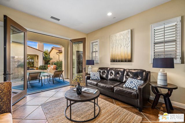 4284 Arcada Street, Palm Springs CA: https://media.crmls.org/mediaz/b21eae70-a728-48be-b1bb-23c26fd07bda.jpg