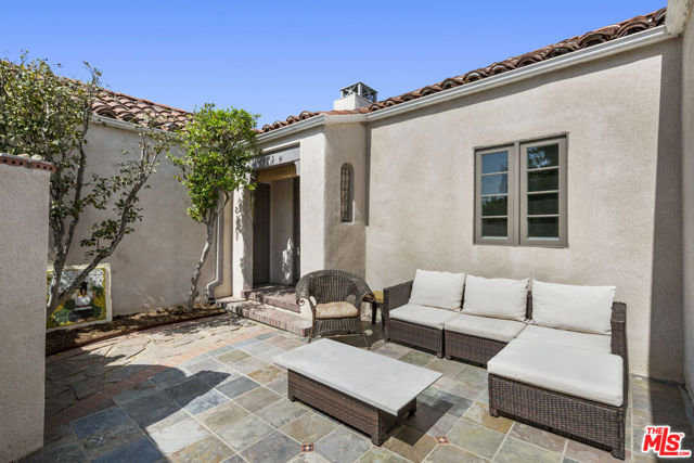 931 Micheltorena Street, Los Angeles CA: https://media.crmls.org/mediaz/b21f03ec-ed25-46a3-90fd-87bc6da48571.jpg