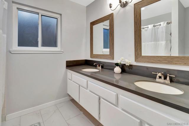 Image 21 of 48 For 9737 Benavente Pl
