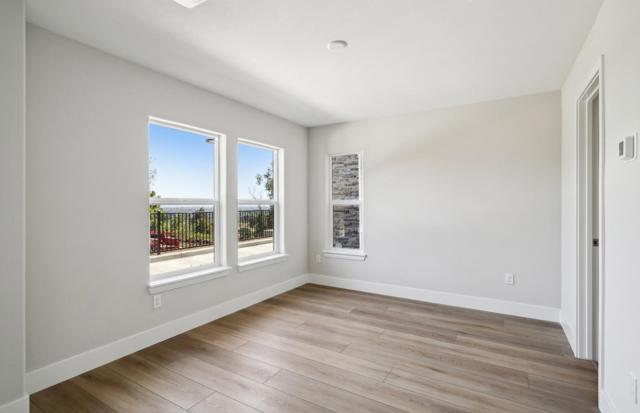 2512 Sage Street, San Mateo CA: https://media.crmls.org/mediaz/b21ff5e1-97f4-479e-9b21-920421d2bc4b.jpg