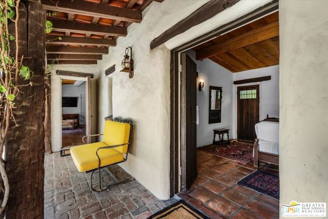 1011 E El Alameda, Palm Springs CA: https://media.crmls.org/mediaz/b222ac1b-0ef9-426b-9a44-01695110fa9d.jpg