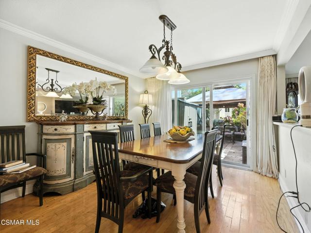 1206 S Westlake Boulevard, Westlake Village CA: https://media.crmls.org/mediaz/b222cc02-ad38-45cb-9592-7dc0a4f5e61b.jpg