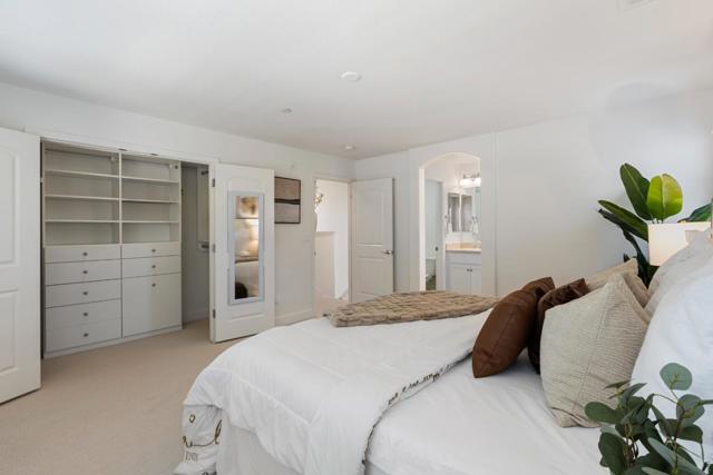 211 Okeefe Way, Mountain View CA: https://media.crmls.org/mediaz/b2232aaa-9e4b-4420-8b5e-586f203b3e58.jpg