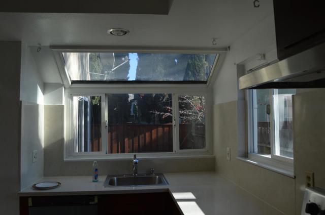 161 Edgewater Place, Pittsburg CA: https://media.crmls.org/mediaz/b223cec1-cadd-4251-8acc-e4eefa98bd92.jpg