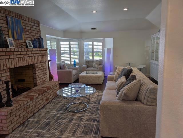 Image 7 of 20 For 3301 Conant Ave