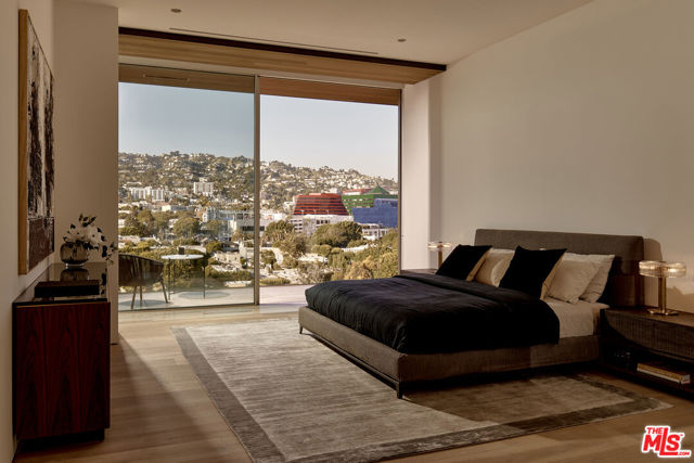 8899 Beverly Boulevard, West Hollywood CA: https://media.crmls.org/mediaz/b22492cd-bf35-47c7-a1b7-bb1c9a34bcb1.jpg