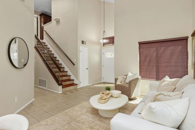 Detail Gallery Image 9 of 43 For 1715 Landing Dr, Vista,  CA 92081 - 3 Beds | 2/1 Baths