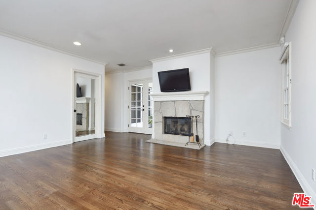 1926 Greenfield Avenue, Los Angeles CA: https://media.crmls.org/mediaz/b2249ab4-06a5-4625-9eb9-5767e832e025.jpg