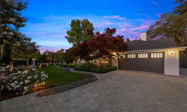 1715 Forest View Avenue, Hillsborough CA: https://media.crmls.org/mediaz/b2251a43-e979-4187-a673-acac404f5b9f.jpg