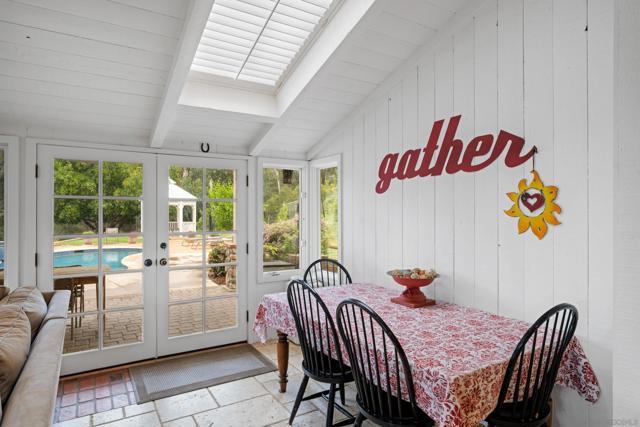 16327 Woodson View Rd, Poway CA: https://media.crmls.org/mediaz/b2256f25-0122-437e-b25c-761679a5d790.jpg