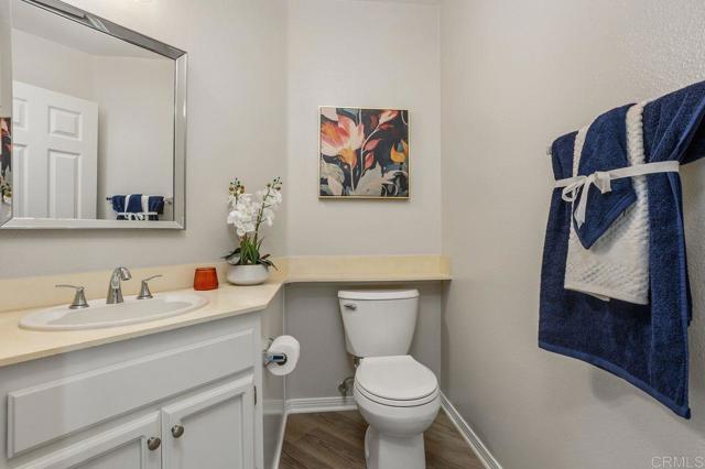 Detail Gallery Image 14 of 44 For 203 Triton Cir, Encinitas,  CA 92024 - 3 Beds | 2/1 Baths