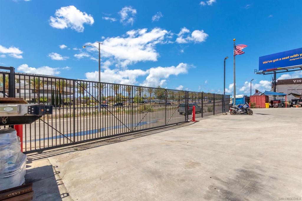 3571 Pacific Highway - photo 11