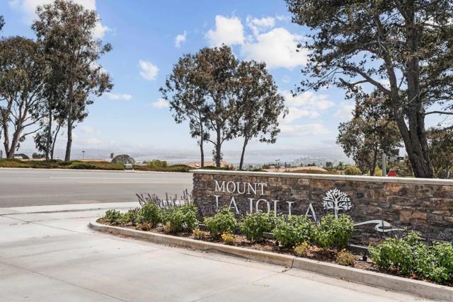 2143 Caminito San Martin, La Jolla CA: https://media.crmls.org/mediaz/b2269462-5e77-4f8e-9934-967213acebf5.jpg