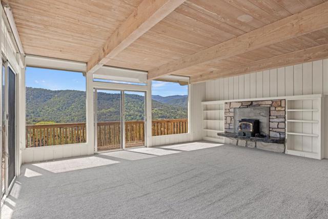 233 Vista Verde, Carmel Valley CA: https://media.crmls.org/mediaz/b228283a-8a3e-4d35-9e63-0920f6d90d08.jpg