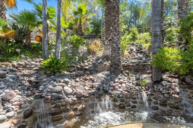 4716 S Mission Rd, Fallbrook CA: https://media.crmls.org/mediaz/b228ad70-902b-468d-9817-356aea464215.jpg