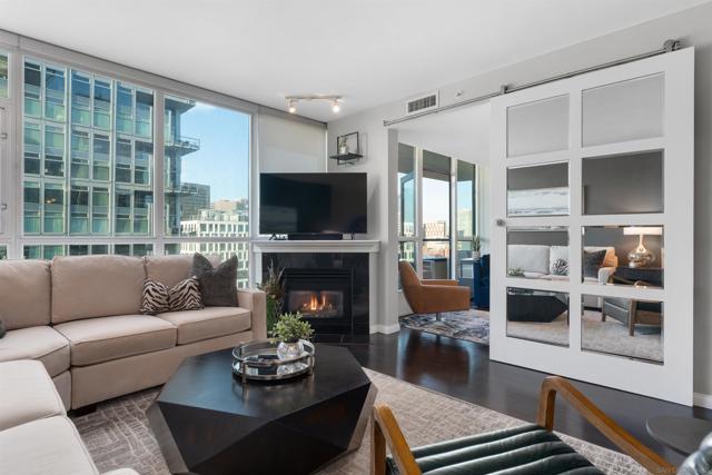 555 Front St., San Diego CA: https://media.crmls.org/mediaz/b22a0bcc-e336-47a1-8d30-a7fe6f79ed20.jpg