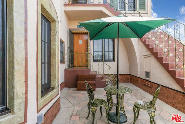 1557 S Genesee Avenue, Los Angeles CA: https://media.crmls.org/mediaz/b22af81a-0610-4b4e-b311-c0900396773f.jpg