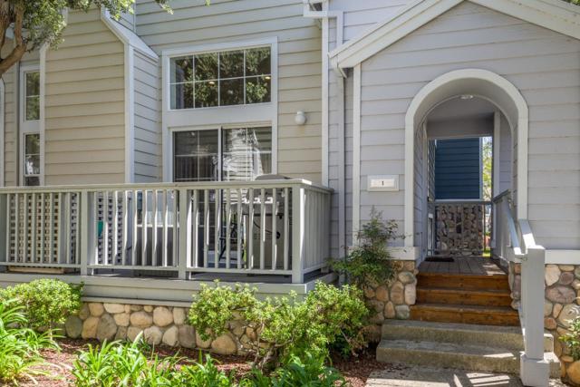 1 Passage Lane, Redwood City CA: https://media.crmls.org/mediaz/b22ba59b-0317-468c-b9be-755e0fbc850e.jpg