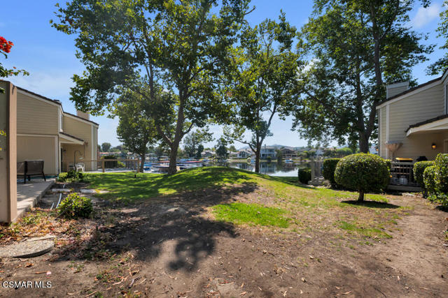1218 S Westlake Boulevard, Westlake Village CA: https://media.crmls.org/mediaz/b22bc865-57ad-480f-a15d-a77f7dd071db.jpg